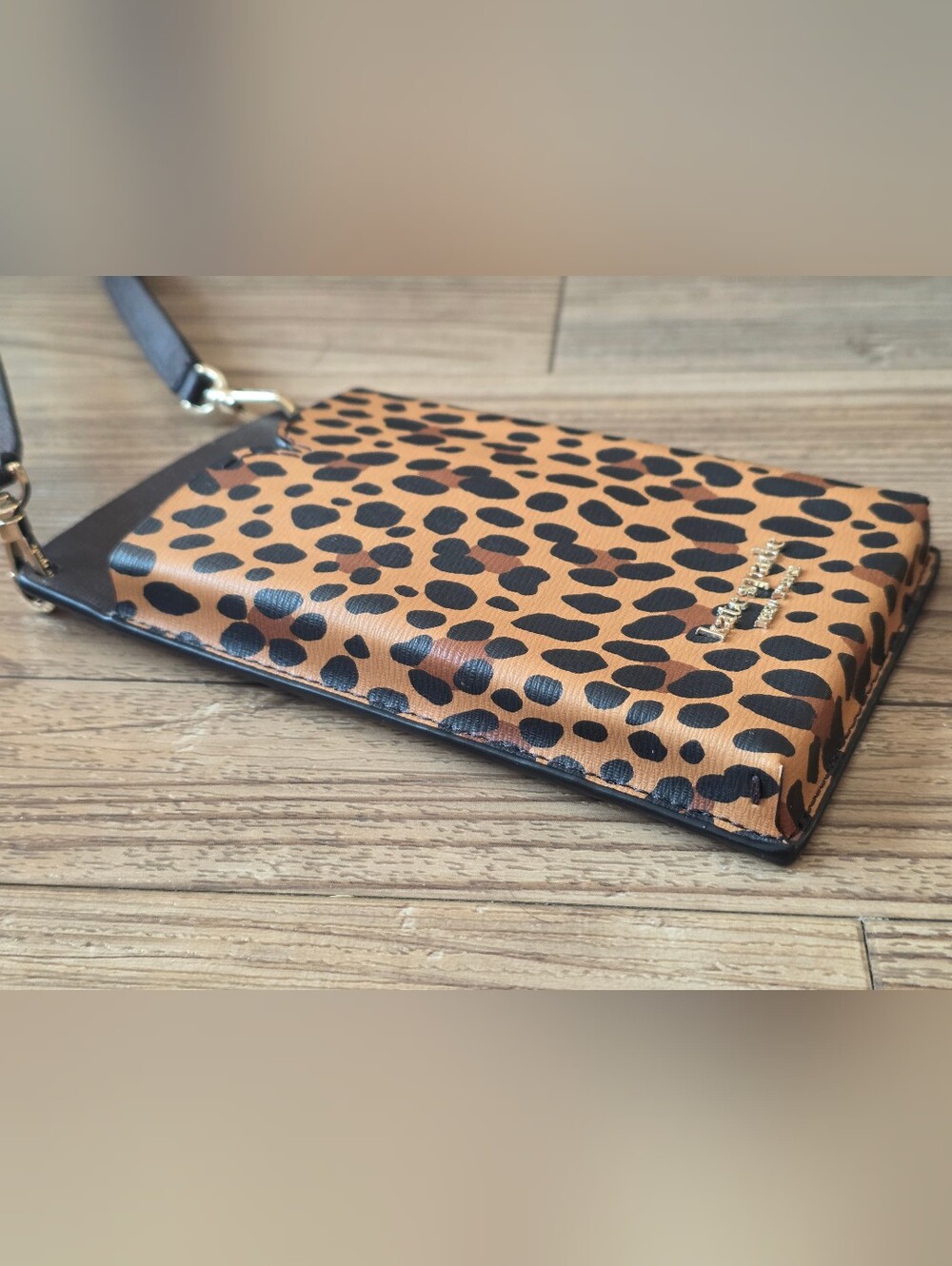 Kate Spade Spencer Leopard Slim Phone Crossbody - Picture 4 of 6